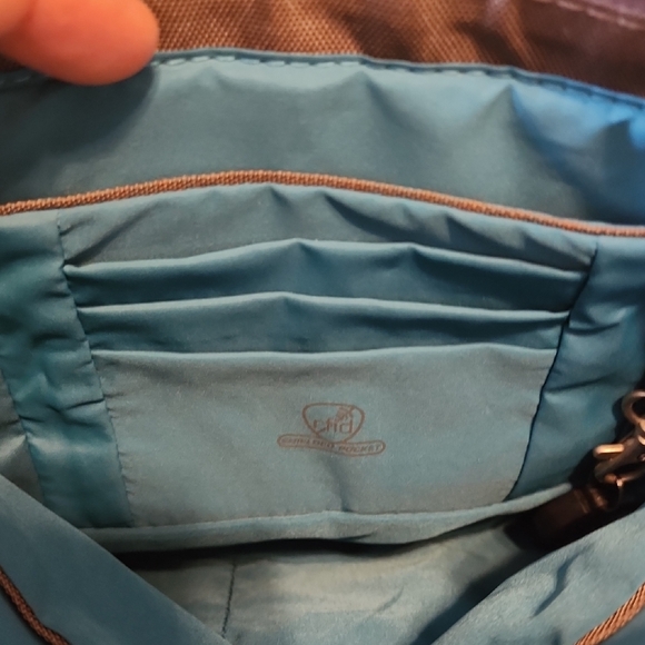 Travelon Taupe Crossbody Bag - Picture 9 of 16